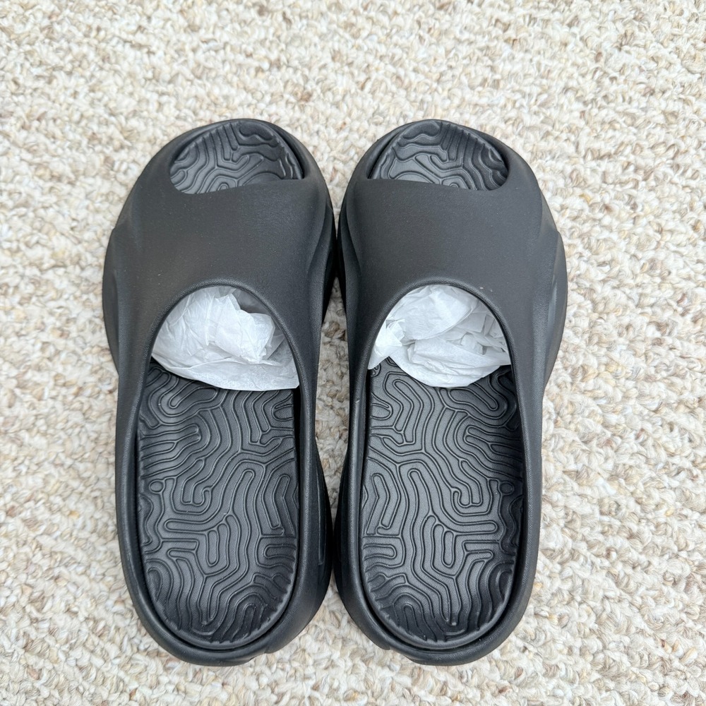 Pretty little thing Black Cut Out Rubber Ribbed Sole Slides‎ Sz 6